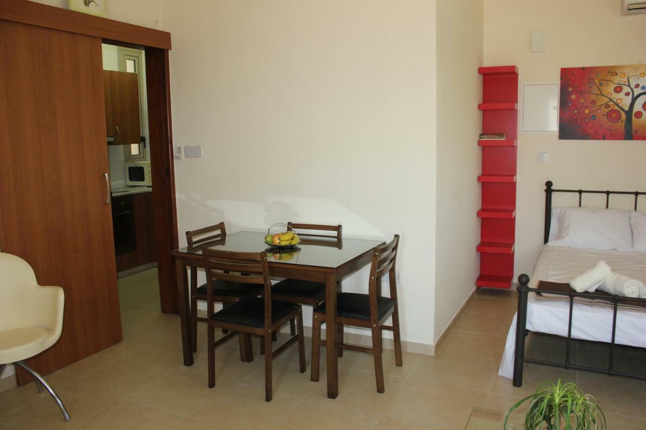 Paphos Kerynia Apartments מראה חיצוני תמונה