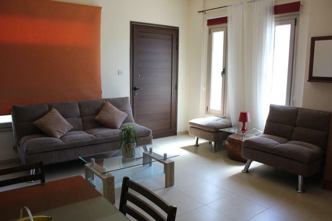 Paphos Kerynia Apartments מראה חיצוני תמונה