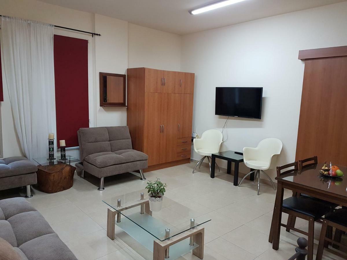 Paphos Kerynia Apartments מראה חיצוני תמונה